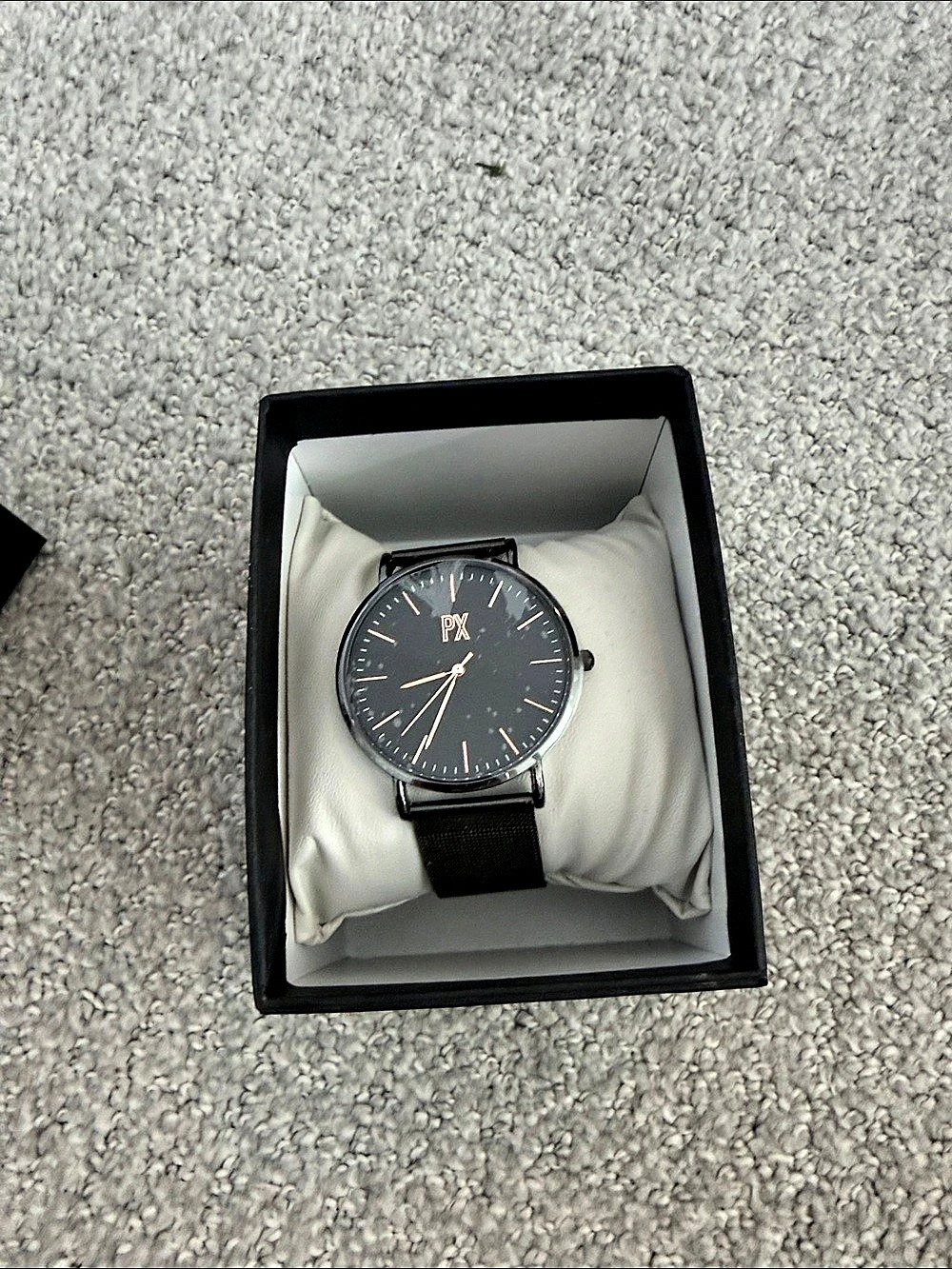MVMT Minimalist Watch Black Mesh Watch Like New